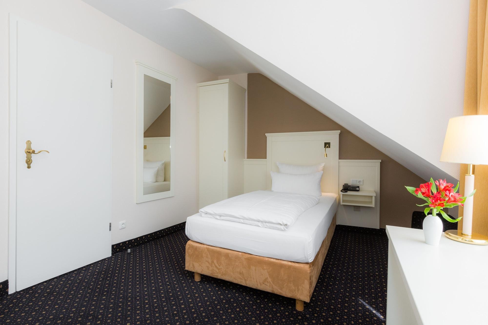 המבורג Hotel Fuerst Bismarck מראה חיצוני תמונה