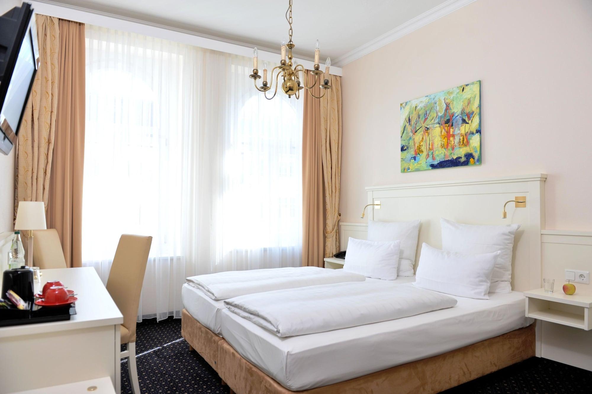 המבורג Hotel Fuerst Bismarck מראה חיצוני תמונה