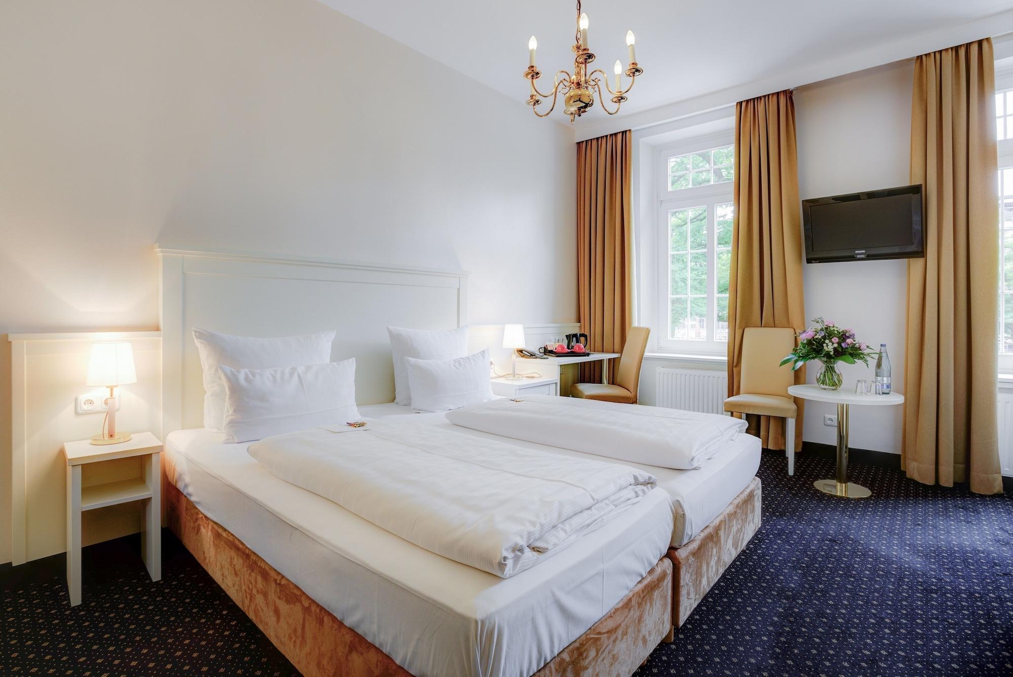 המבורג Hotel Fuerst Bismarck מראה חיצוני תמונה