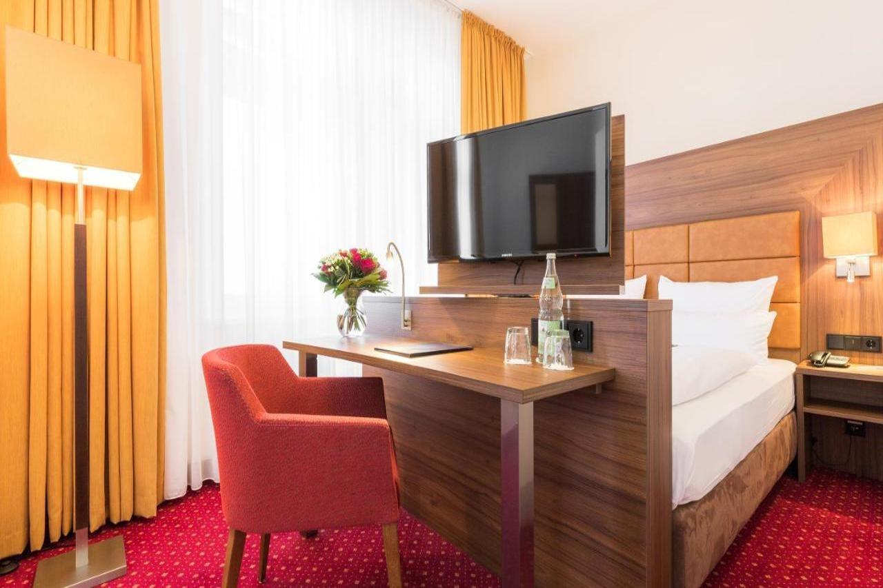 המבורג Hotel Fuerst Bismarck מראה חיצוני תמונה