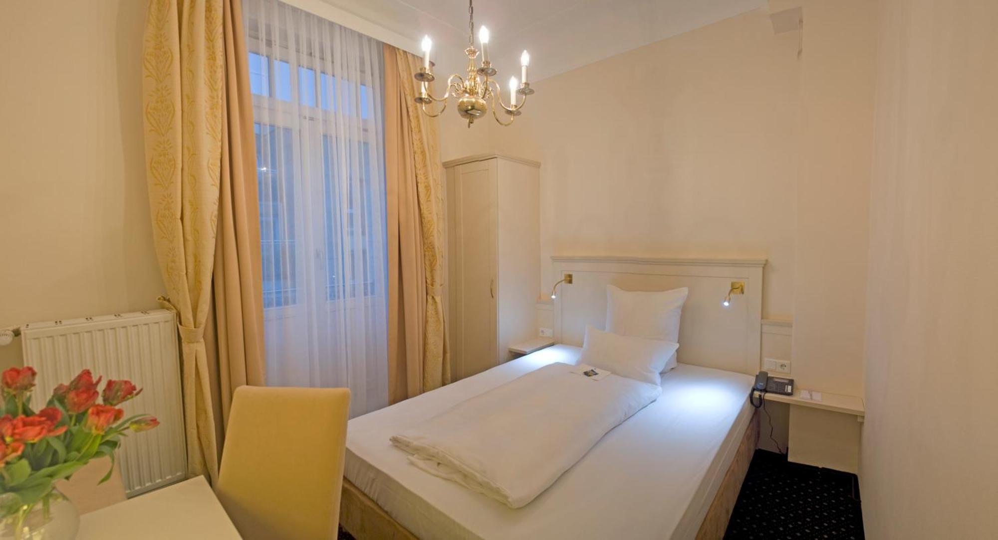 המבורג Hotel Fuerst Bismarck מראה חיצוני תמונה