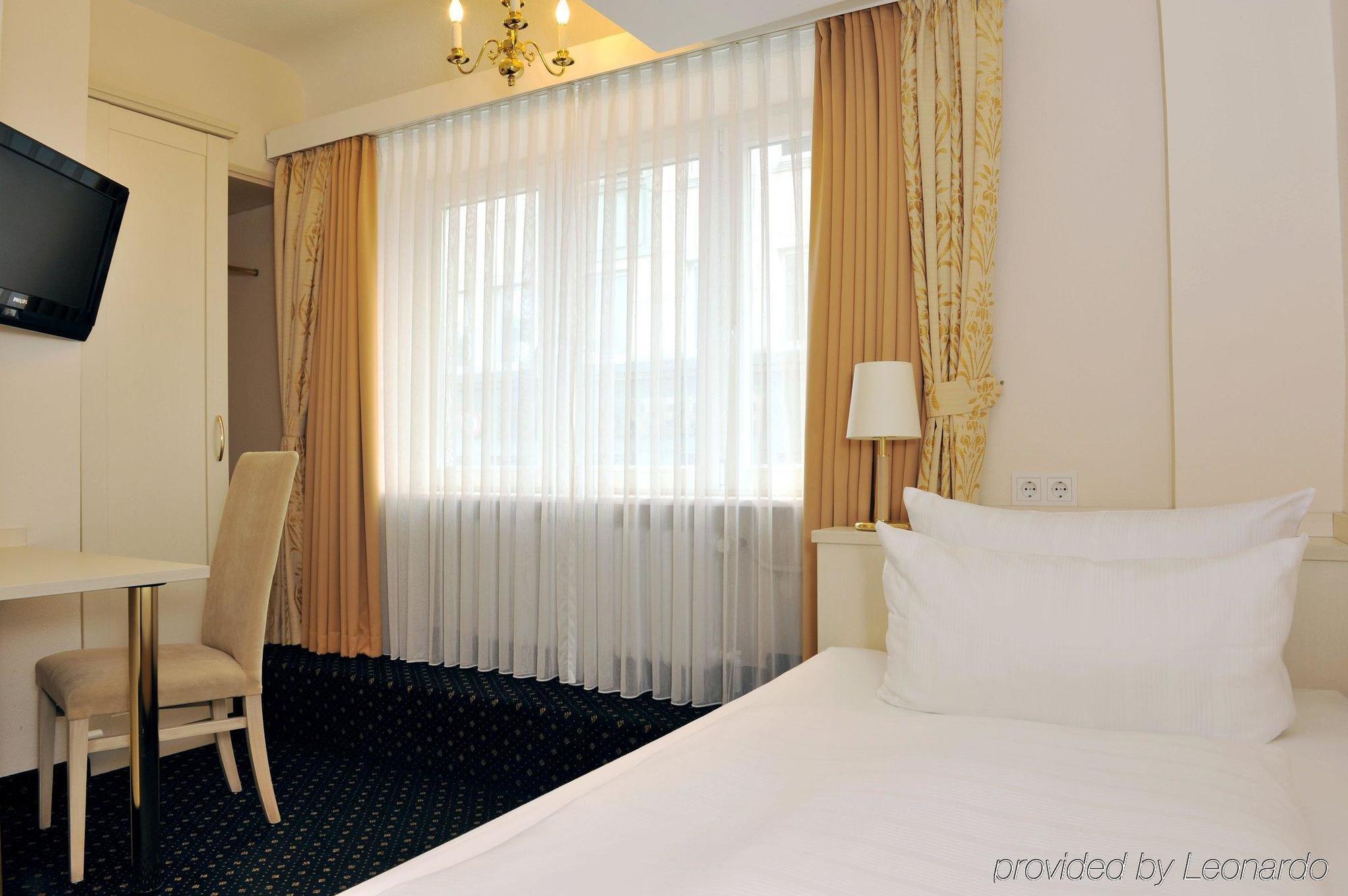 המבורג Hotel Fuerst Bismarck חדר תמונה