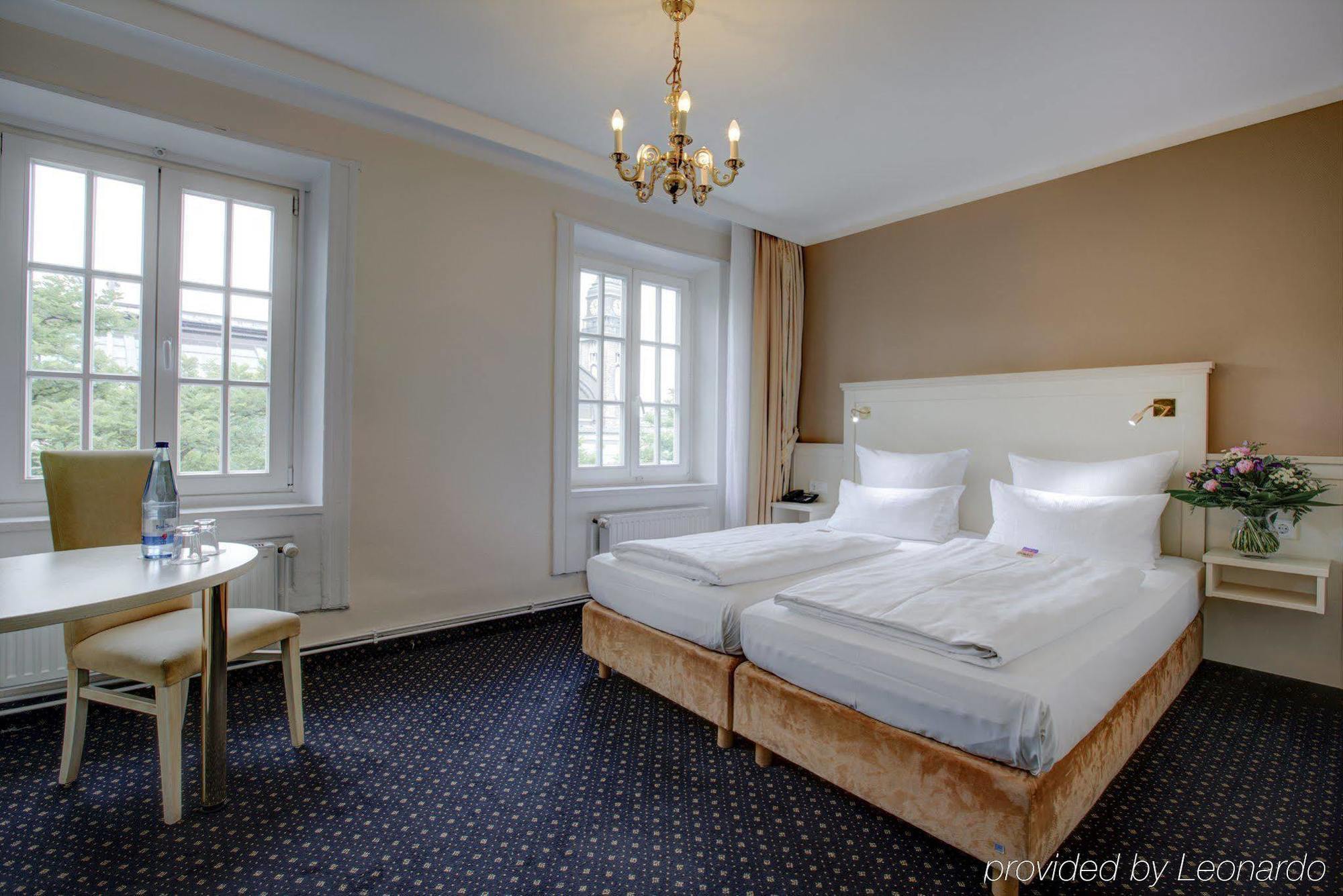 המבורג Hotel Fuerst Bismarck מראה חיצוני תמונה