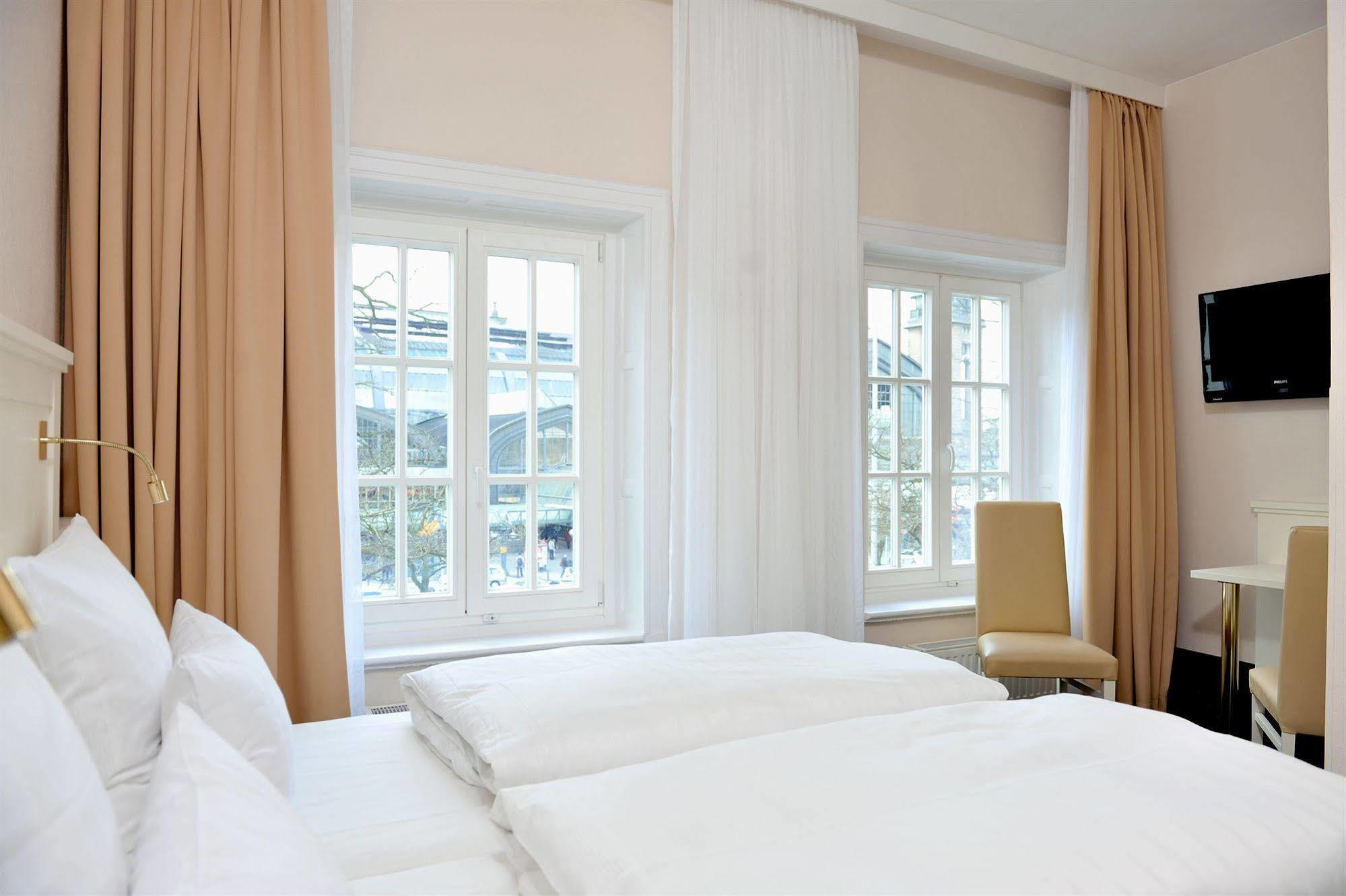 המבורג Hotel Fuerst Bismarck מראה חיצוני תמונה